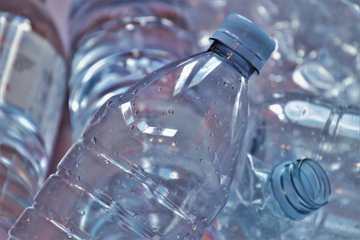 Las botellas de agua son un clásico del reciclaje