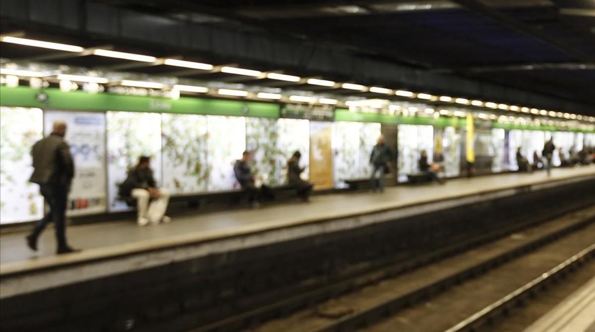 zentauroepp33009844 barcelona 1 3 2016 el arzobispo juan jose omella esperando171223101350 zentauroepp33009844 barcelona 1 3 2016 el arzobispo juan jose omella esperando171223101350