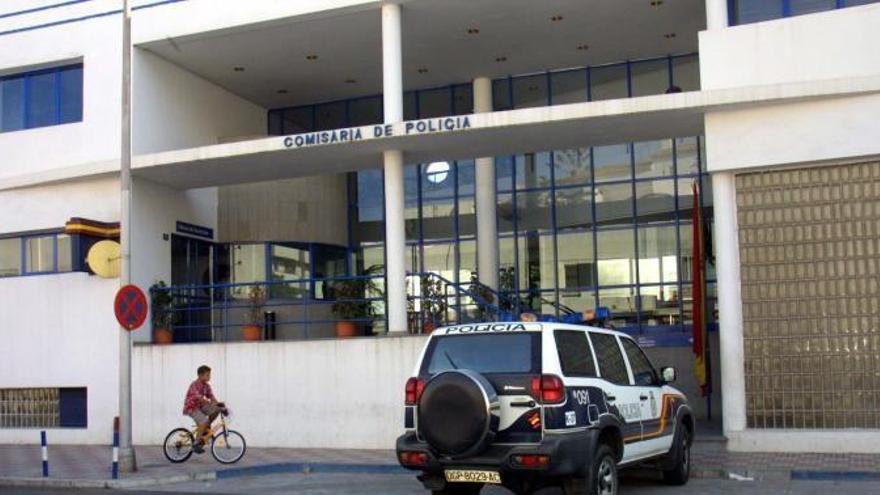 Investigan si una mujer dejó sola a su hija de 6 años para irse de fiesta