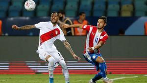 El Perú supera per penals el Paraguai i passa a semifinals