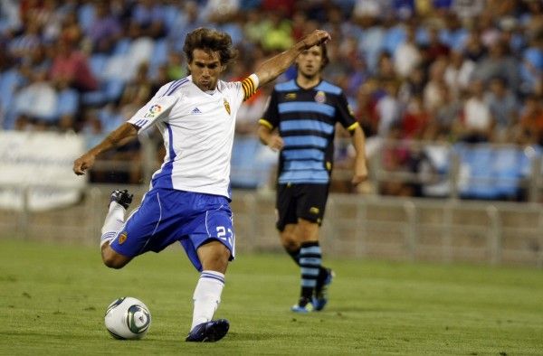 El Real Zaragoza logra el trofeo 'Carlos Lapetra' en la tanda de penaltis