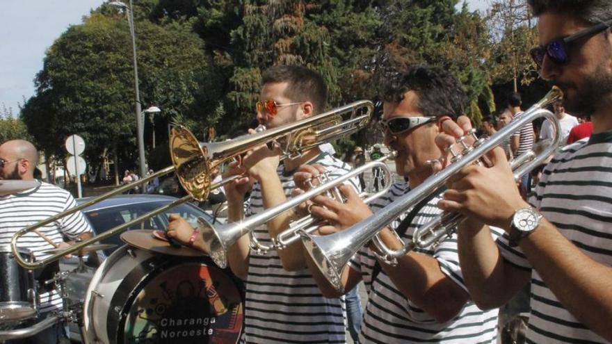 San Migheleiro amplía las horas de música en la calle