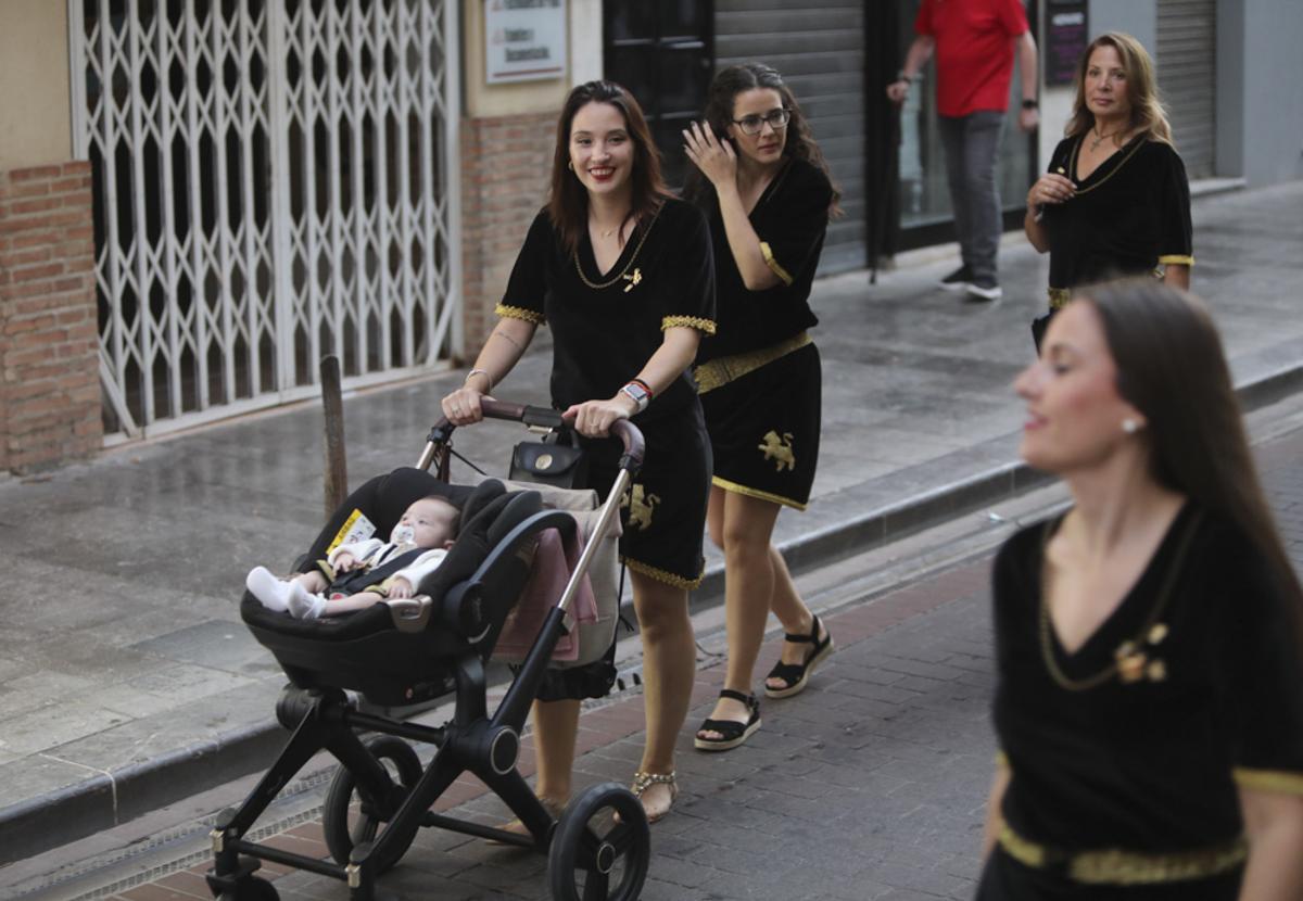 Los Moros y Cristianos de Sagunt rinden homenaje a Vicente Vayà