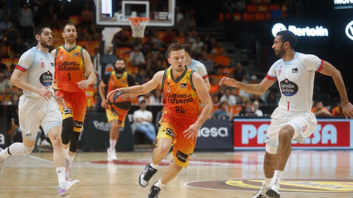 Los cruces de los rivales acercan más el playoff al Valencia Basket -  Superdeporte