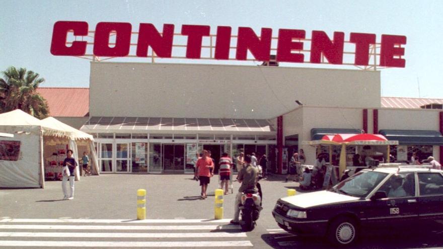 Los letreros históricos de locales de Palma que aún perduran en la memoria de los mallorquines