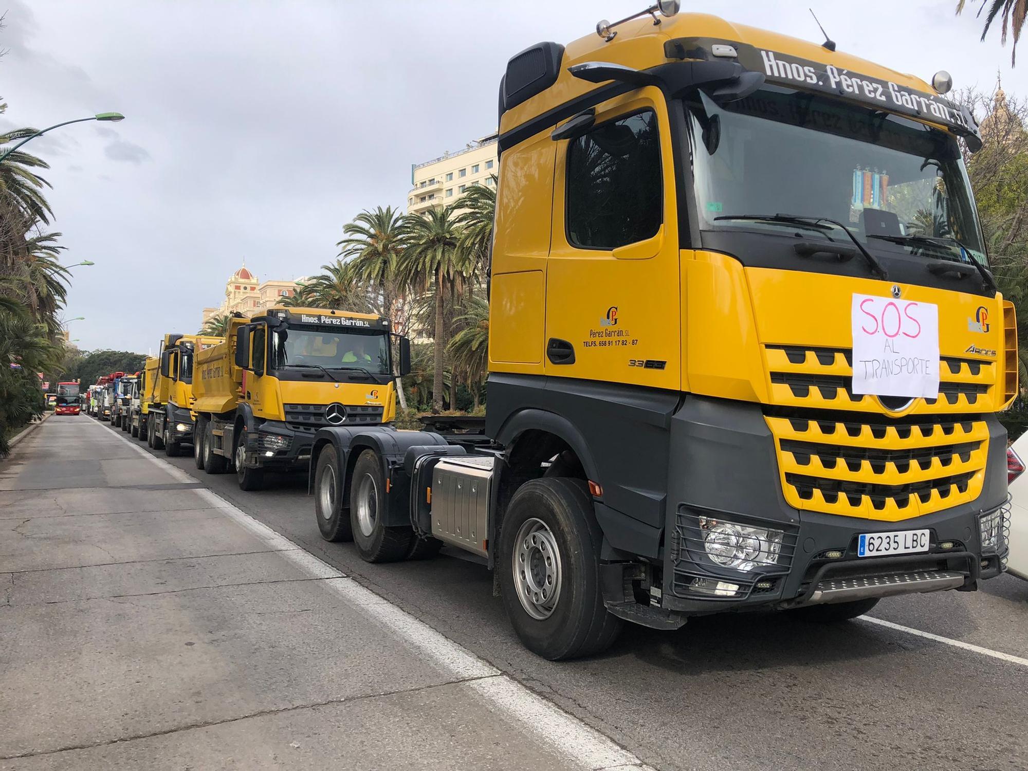 Protesta de los camioneros por el Centro de Málaga