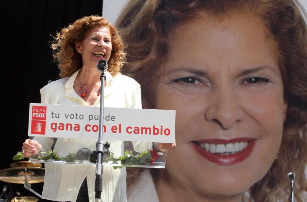 La vida de Carmen Alborch, en imágenes