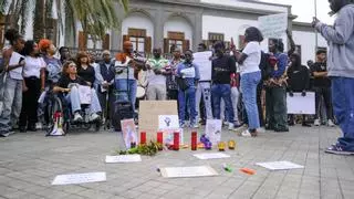 Protesta por la muerte de Abdoulie Bah: "Las personas negras con problemas de salud mental sufren una brutalidad policial desmedida"