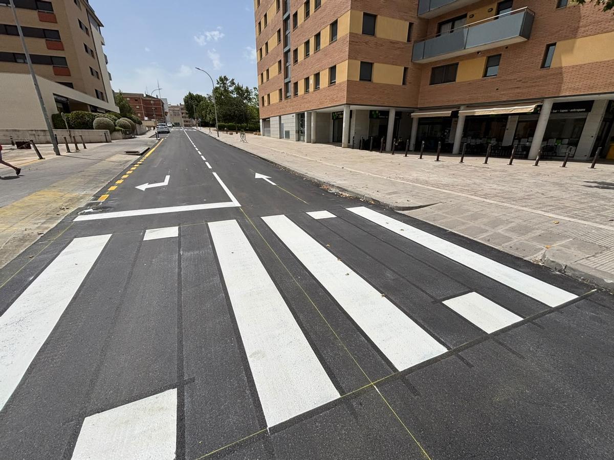 Asfaltatge del carrer Les Comes