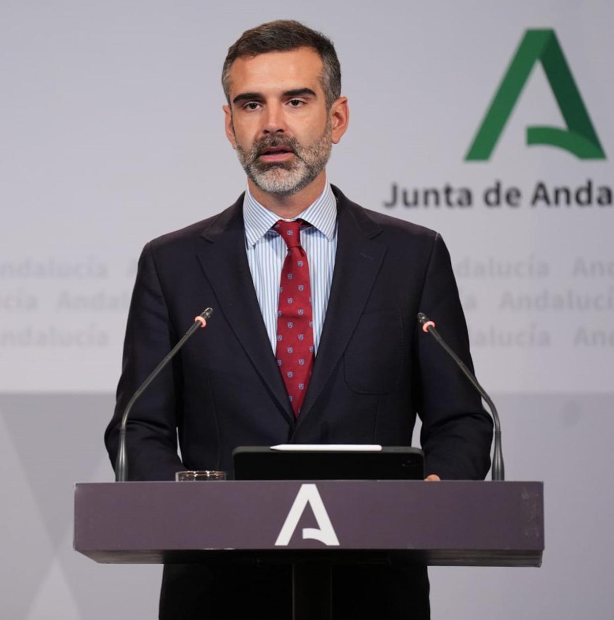 El consejero Ramón Fernández-Pacheco, tras el Consejo de Gobierno.