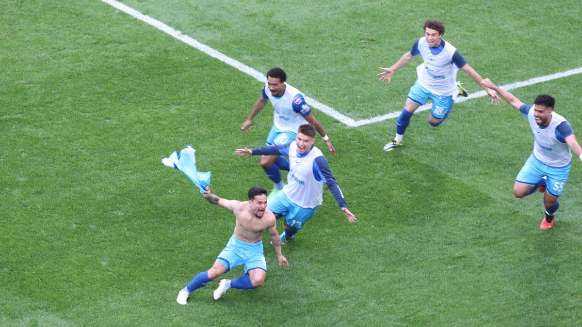 Artur dio el título al Zenit con el 2-1 en el 85'