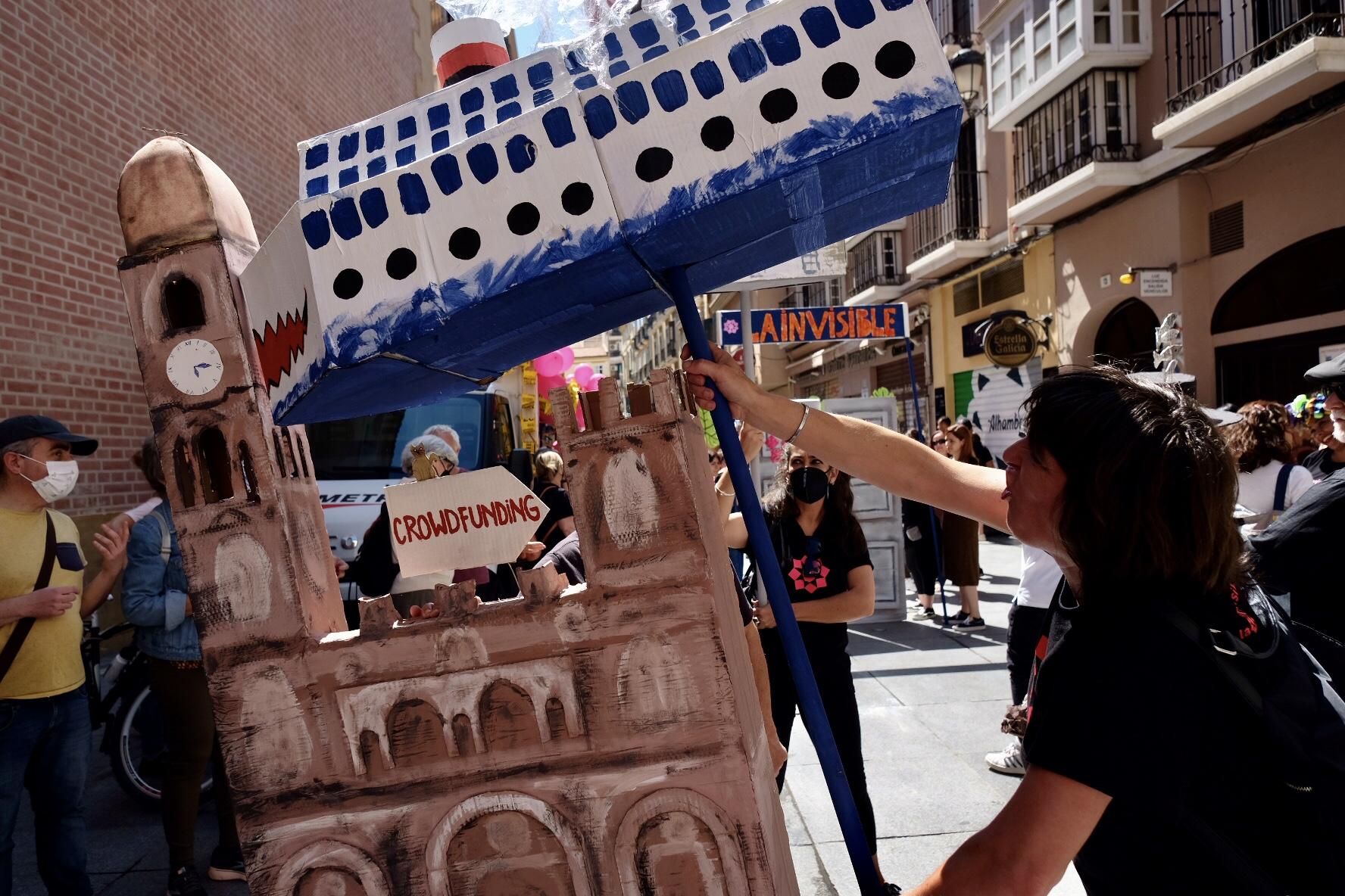 Manifestación de La Invisible contra su desalojo