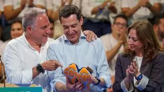 Moreno pide en Torremolinos un gobierno fuerte: "Para enfrentarme al mal ejecutivo de Pedro Sánchez y a la desigualdad que se avecina"