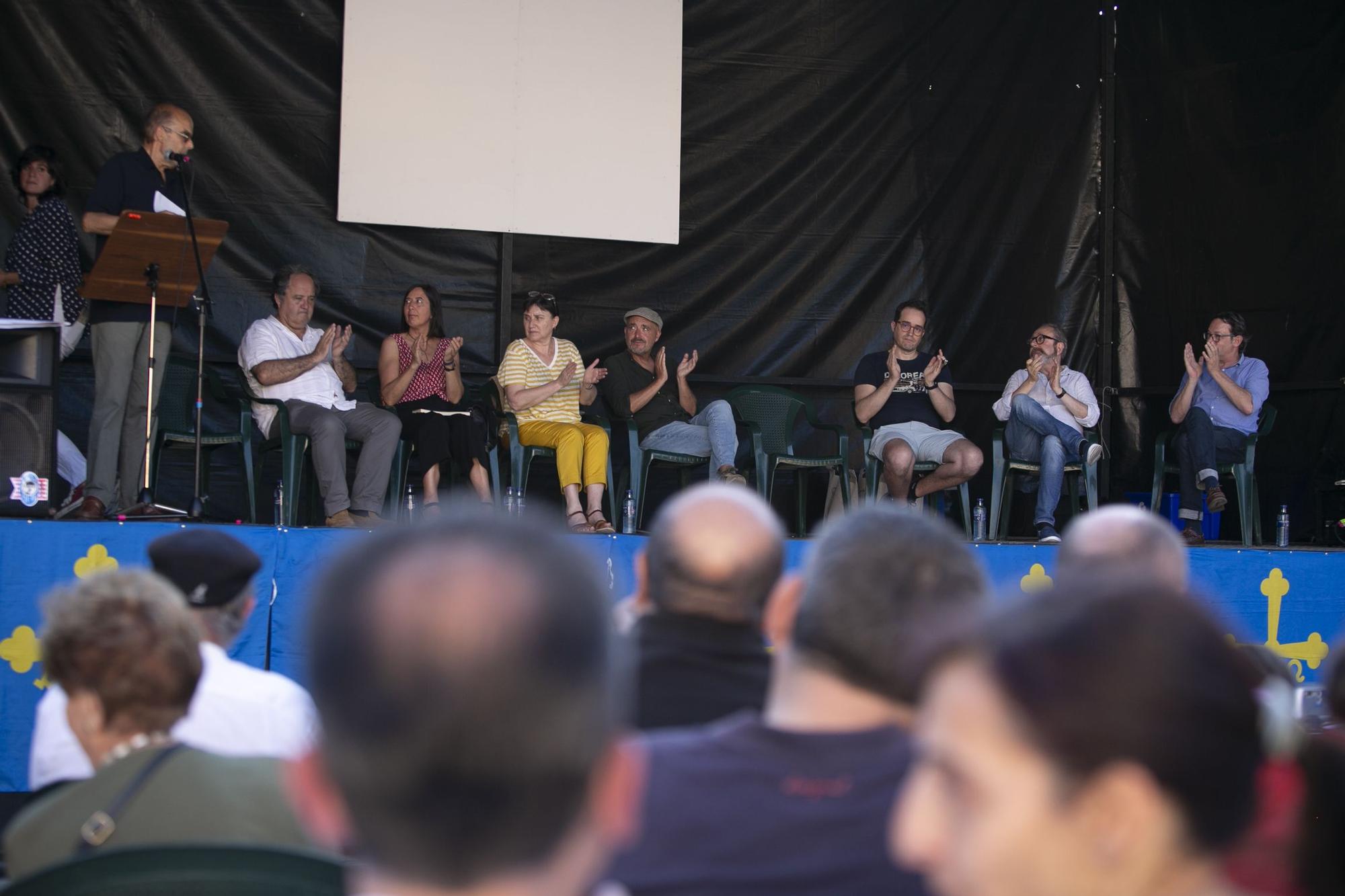 EN IMÁGENES: Maxi Rodríguez, homenajeado en Bueño por su trayectoria