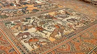 En 1968, un agricultor topó con un muro enterrado en su finca de Palencia; 58 años después es el palacio romano con más mosaicos de España, excavado por el hombre que donó su mayor tesoro