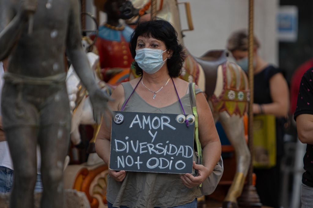 Imágenes de la protesta contra la LGTBI fobia en Cartagena