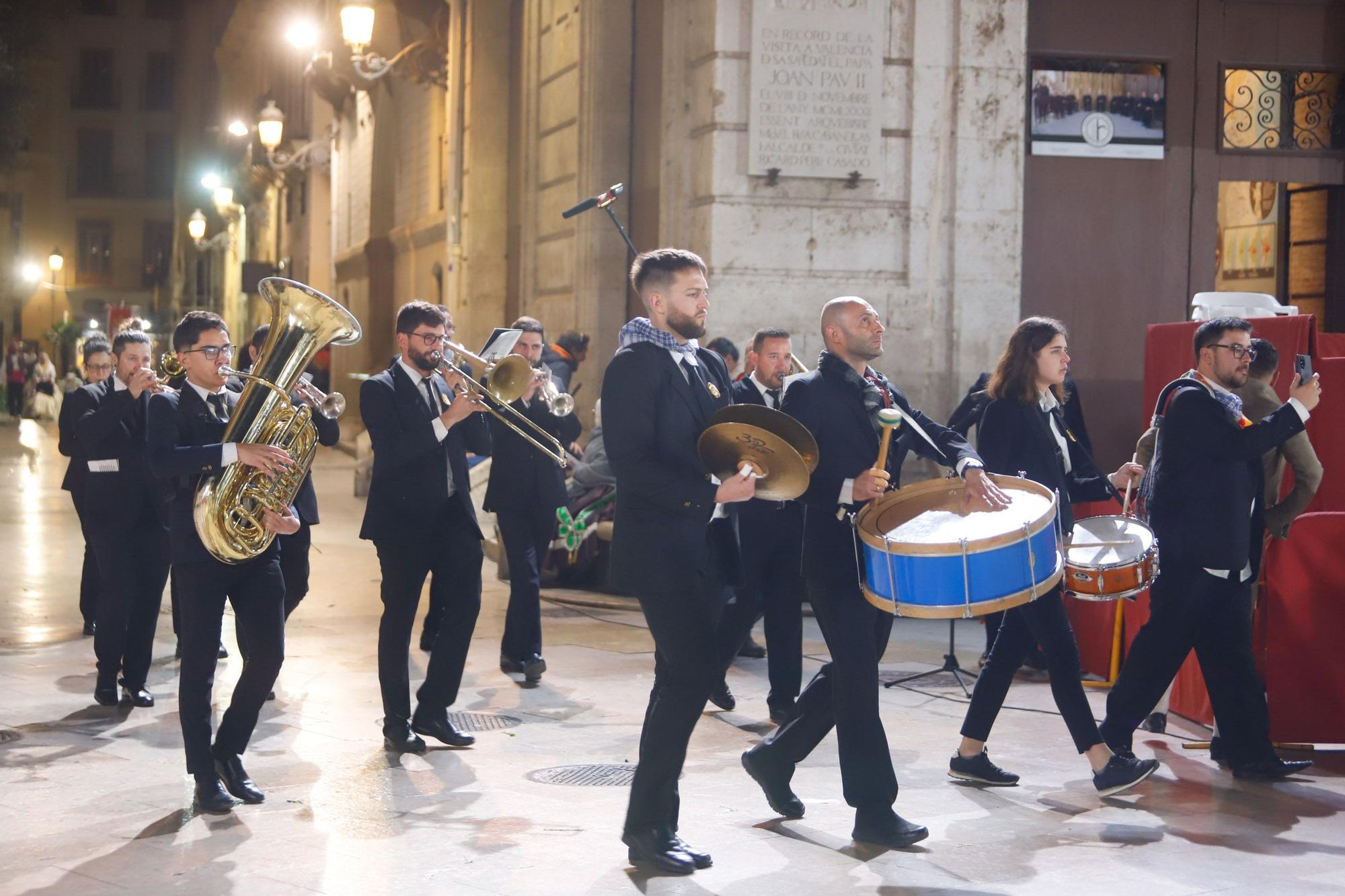 Búscate en el segundo día de la Ofrenda en la calle San Vicente entre las 24 y la 1 horas