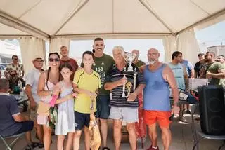 Cullera cierra el tradicional concurso de pesca ‘a l’hamot’ de l’Estany con un récord de 60 kg en capturas