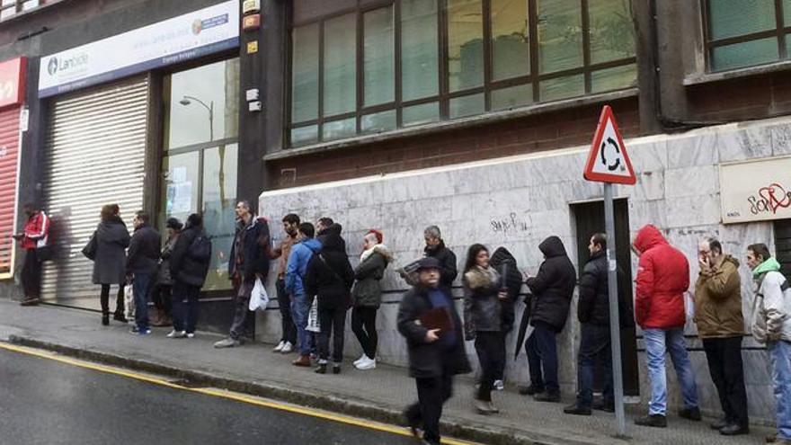 Solo 36.000 trabajadores cobrarán erte en el mes de abril