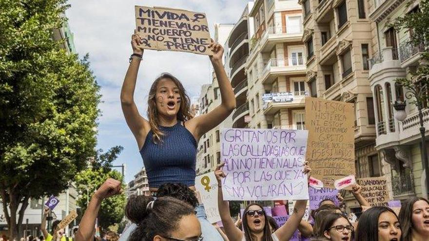 Las mujeres españolas trabajan &quot;gratis&quot; desde el 7 de noviembre