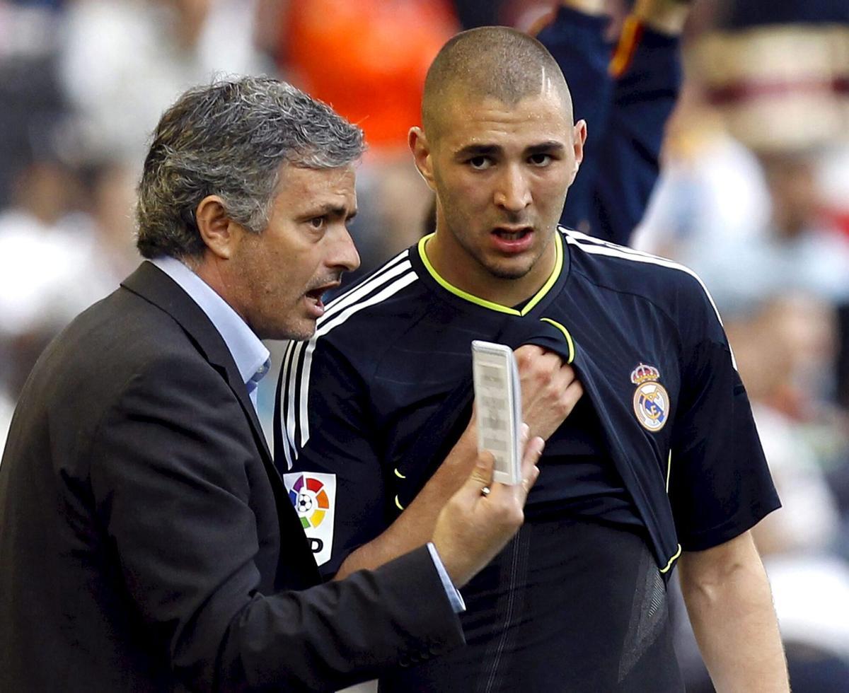 José Mourinho, junto a Benzema en su etapa en el Real Madrid