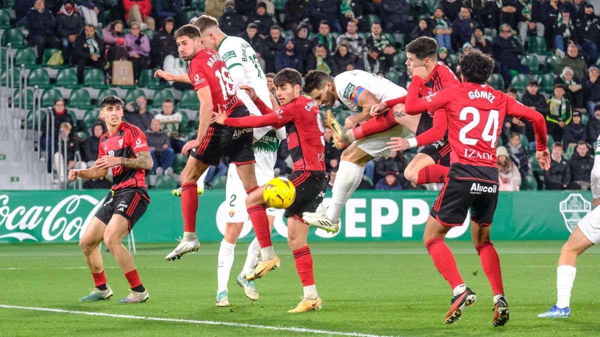 Imagen del partido de la primera vuelta entre Elche y Mirandés
