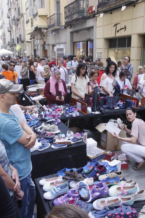 Massiva macrobotiga al carrer al centre de Girona