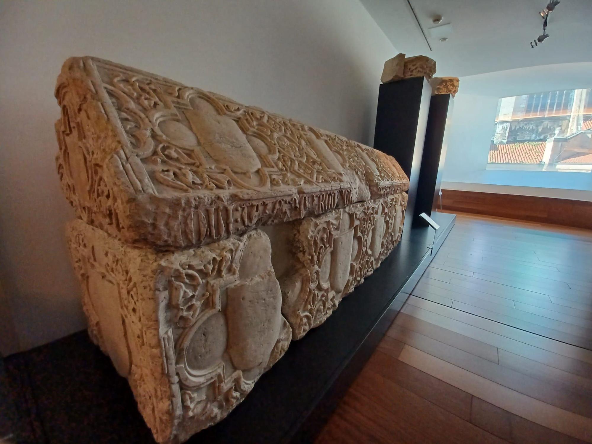 El sarcófago de Rodrigo Álvarez de las Asturias: así es la tumba del noble y poderoso señor de Noreña y Siero