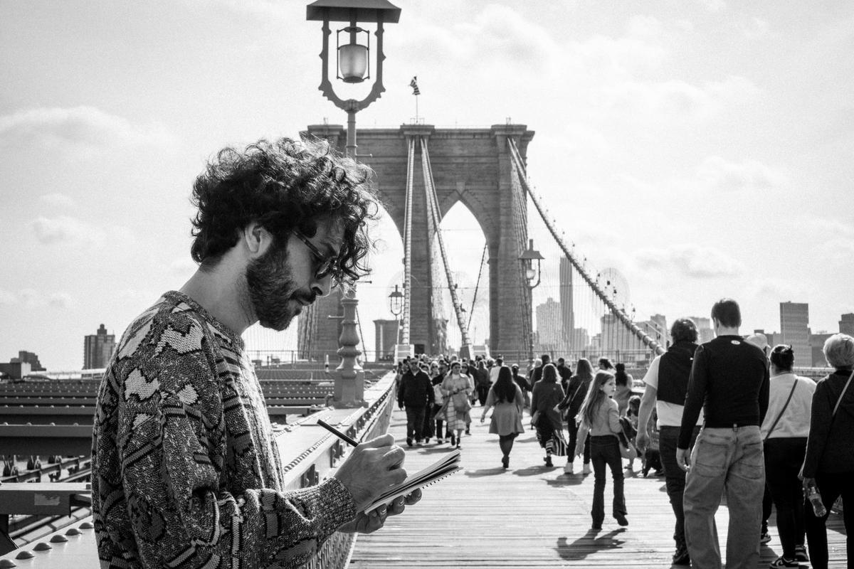 Albert Pinya, en el puente de Brooklyn
