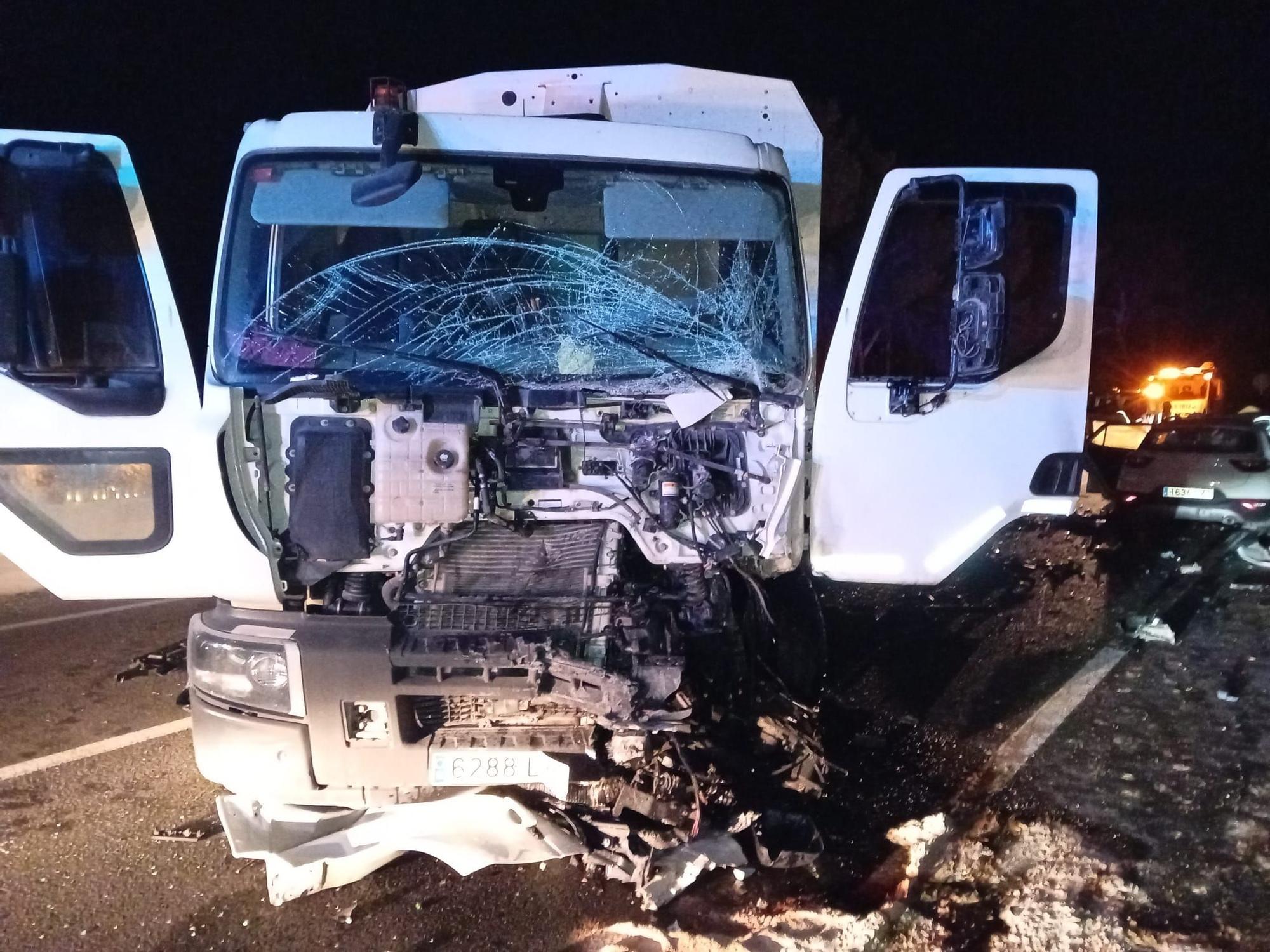 Galería: Accidente mortal en la carretera de Santa Eulària