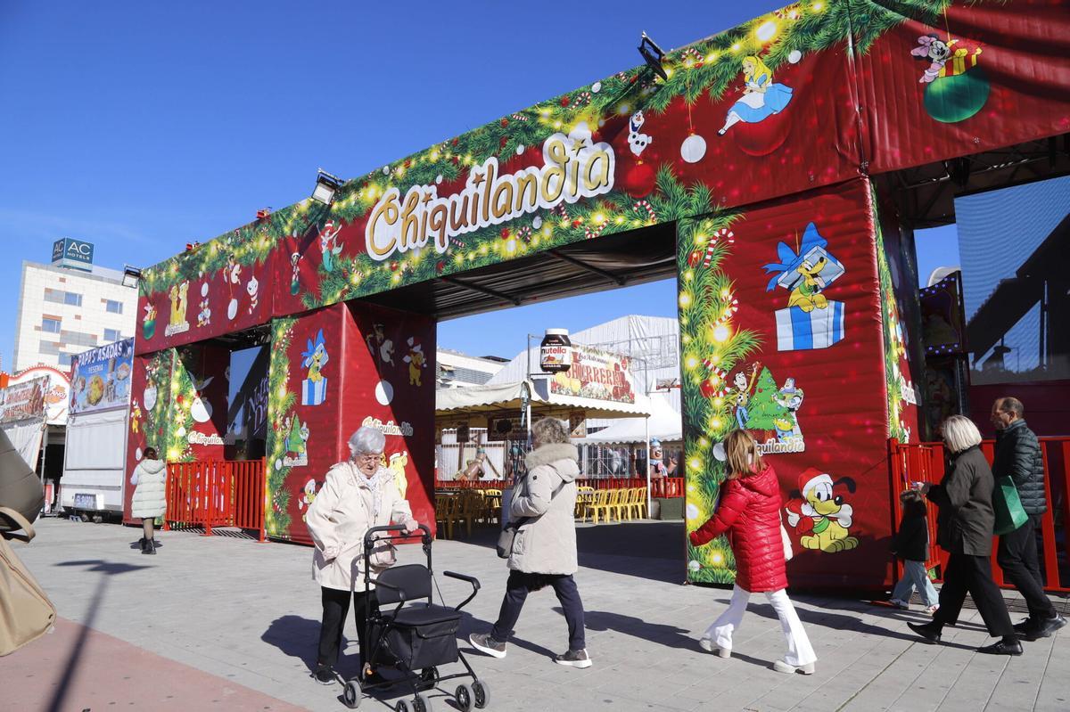 A.J.González Córdoba Apertura del parque infantil Chiquilandia