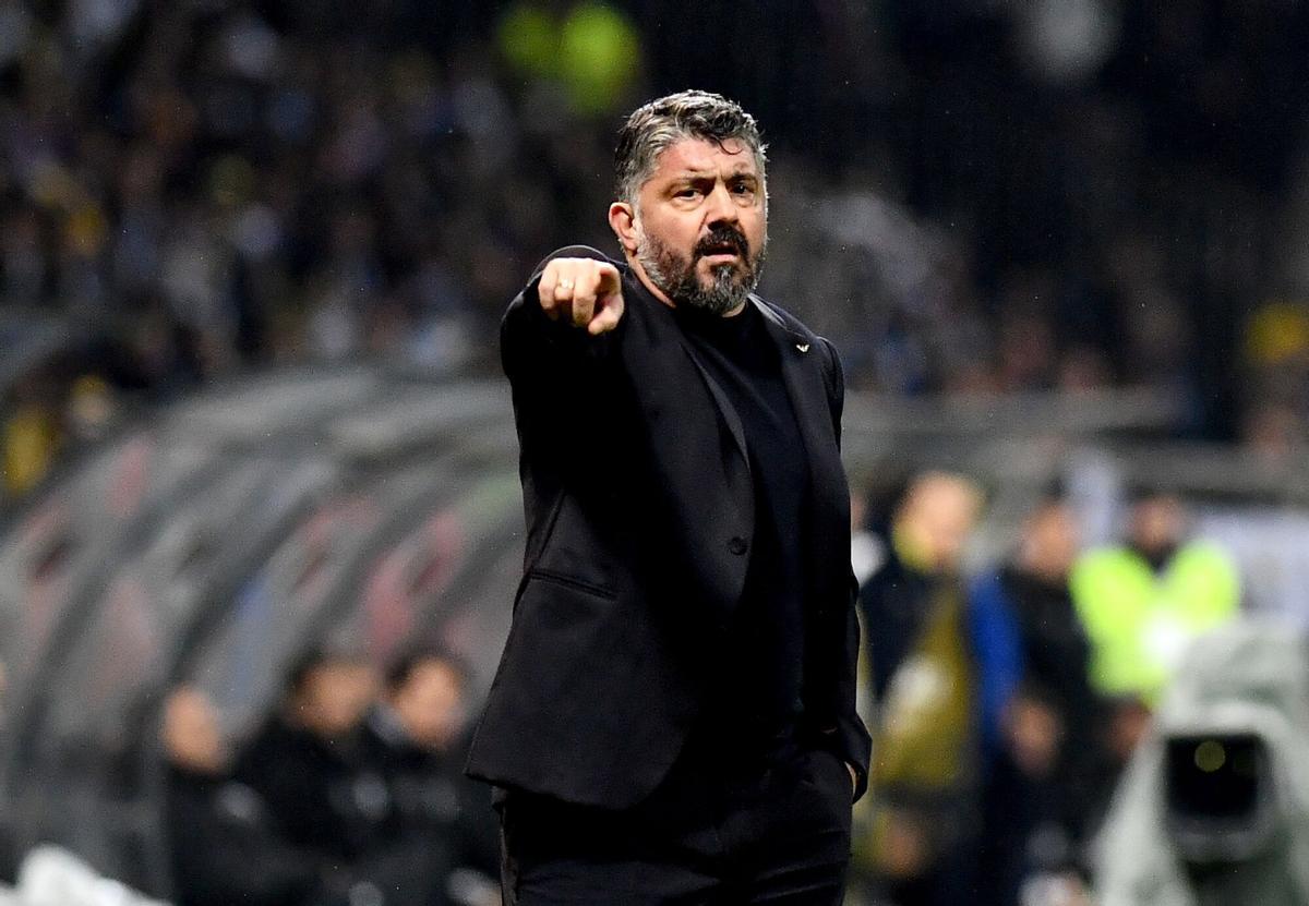 El seleccionador de Italia, Gennaro Gattuso, gesticula desde la línea de banda durante el partido de repesca de la Copa Mundial de la FIFA 2026 entre Bosnia y Herzegovina e Italia en Zenica, Bosnia y Herzegovina. EFE/EPA/NIDAL SALJIC  //////////  Zenica (Bosnia and Herzegovina), 31/03/2026.- Head coach of Italy Gennaro Gattuso gestures on the touchline during the FIFA World Cup 2026 European playoff match between Bosnia and Herzegovina and Italy in Zenica, Bosnia and Herzegovina, 31 March 2026. (Mundial de Fútbol, Bosnia-Herzegovina, Italia) EFE/EPA/NIDAL SALJIC