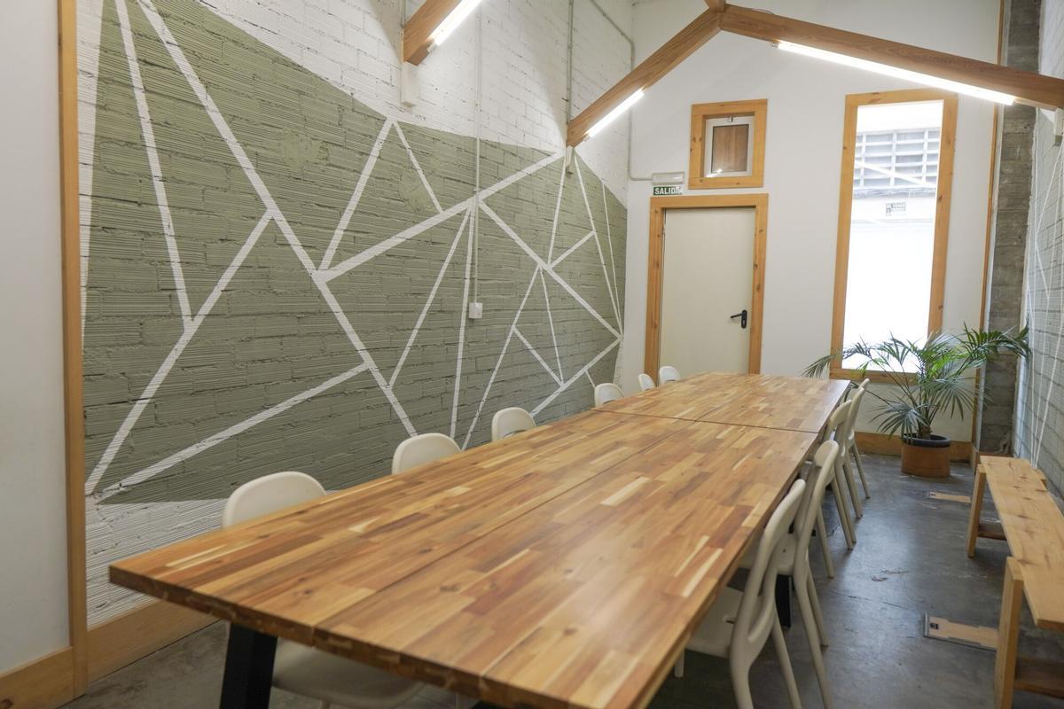 Sala de reuniones de Eléctrica Coworking en la calle del Orzán