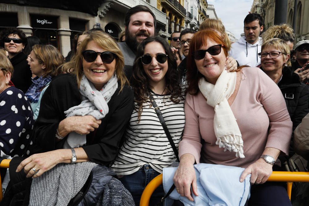 Búscate en la mascletà del 8 de marzo