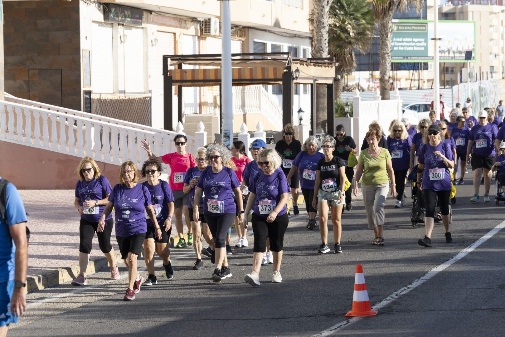 Así fue en imágenes una nueva edición de la carrera solidaria de AFA Torrevieja