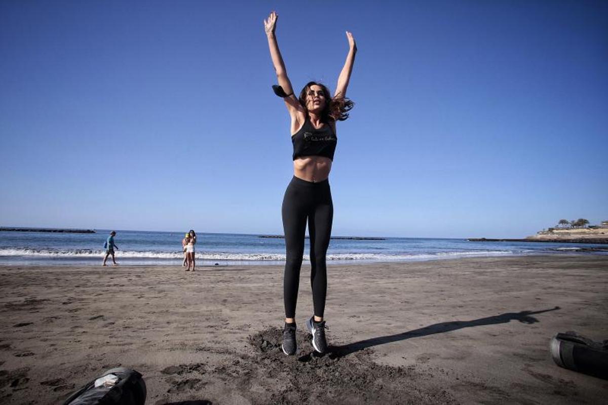 Las candidatas a Miss Universo España realizan actividades en la playa de Fañabé Las candidatas a Miss Universo España realizan actividades en la playa de Fañabé
