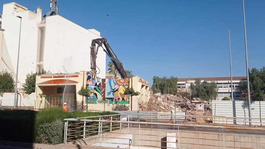 Vídeo: Derribo del colegio Mestre Canós en Castelló
