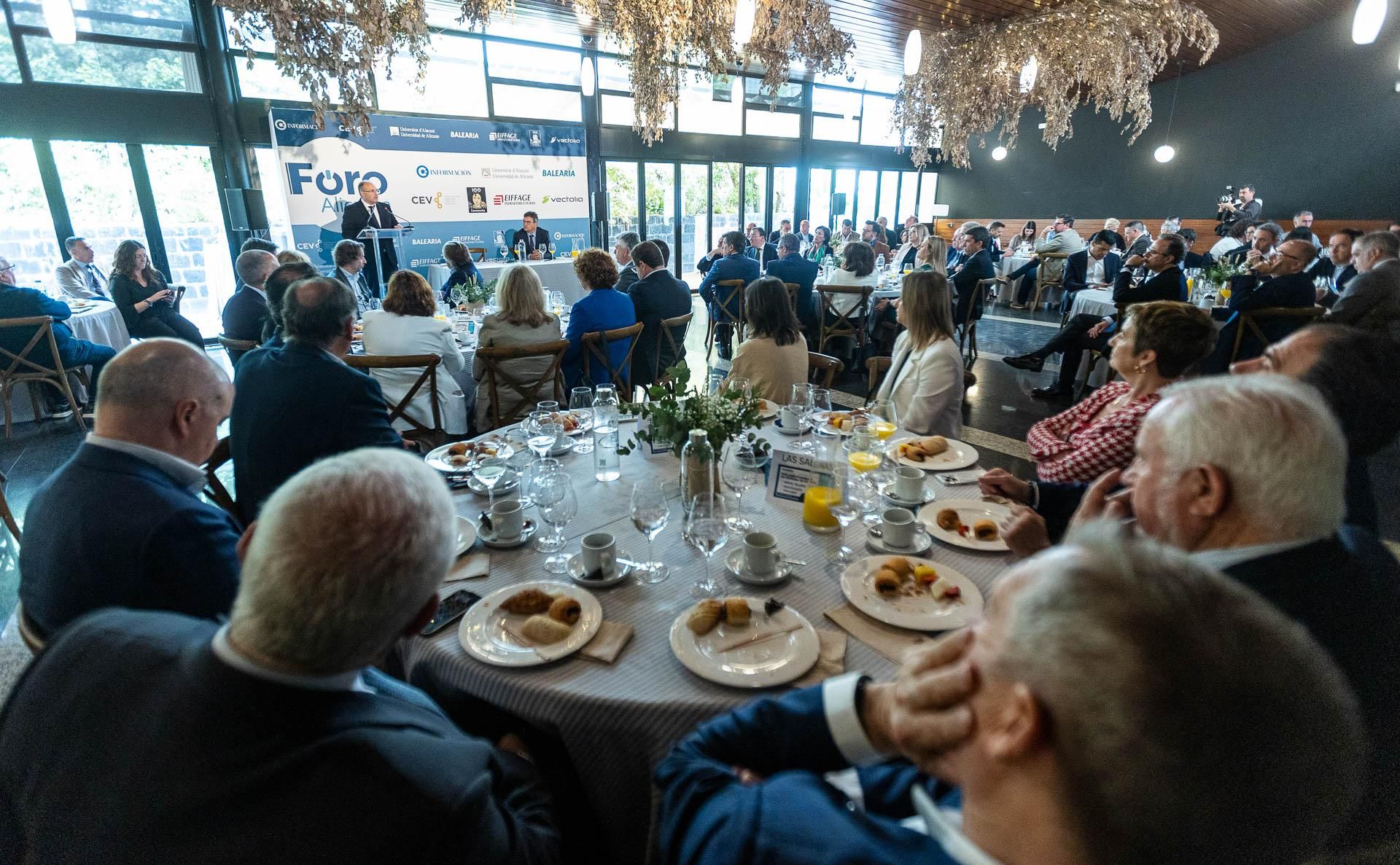 Miguel Tellado participa en el Foro Información