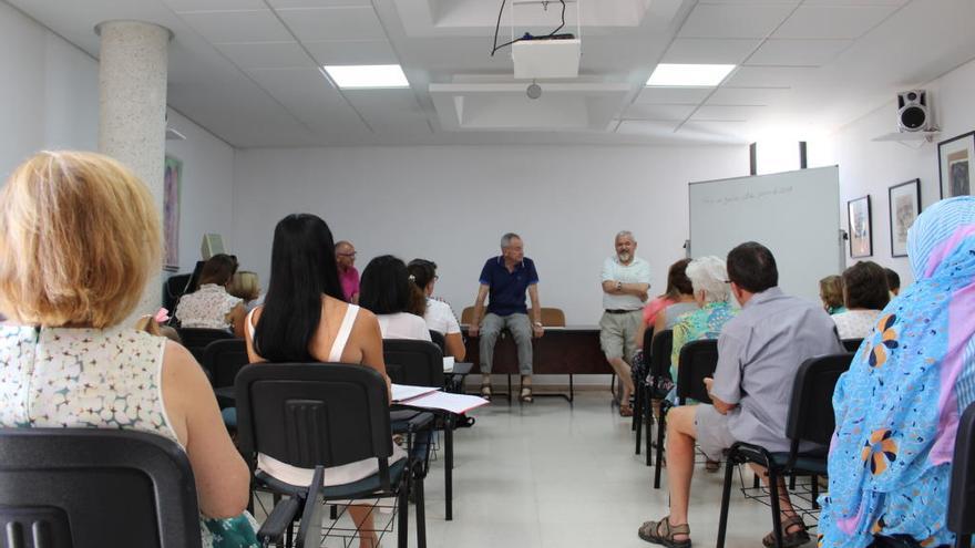 Finaliza el curso de español para extranjeros ofrecido por Cruz Roja en Sant Joan