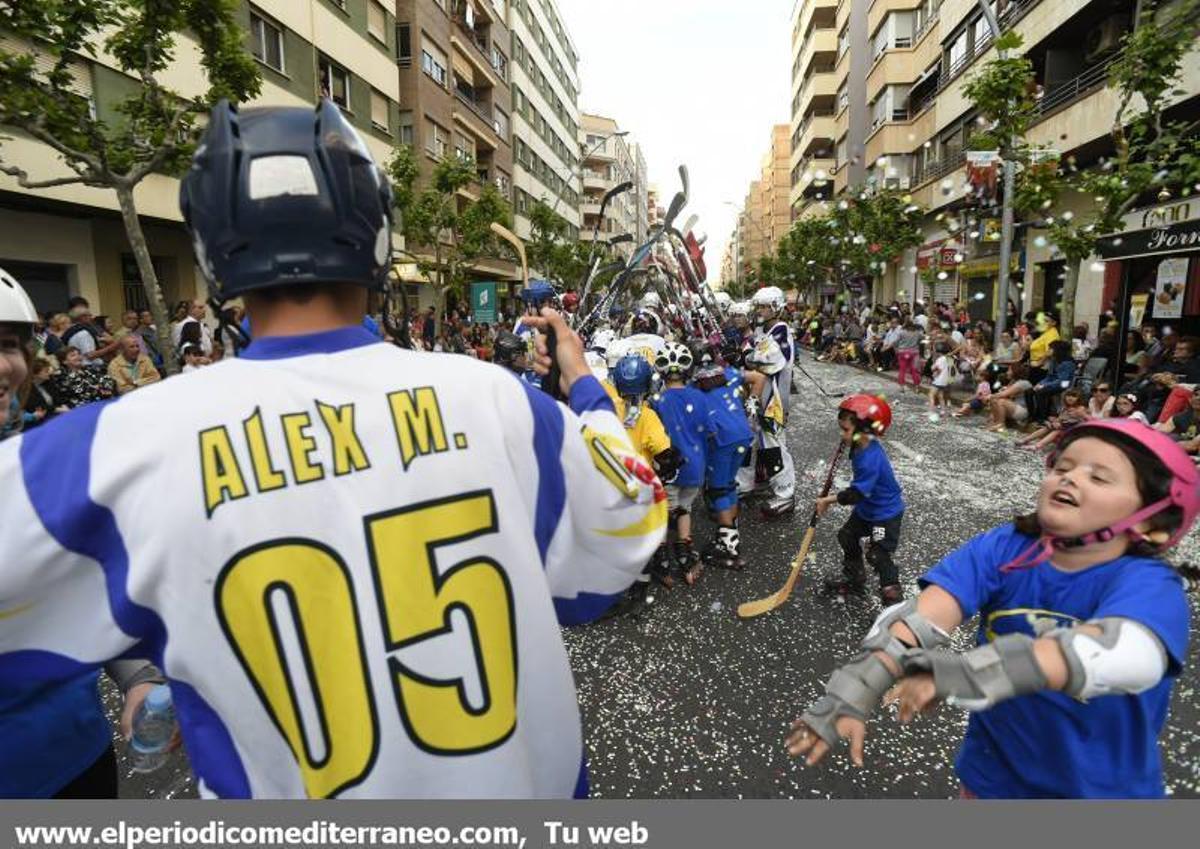 GALERÍA DE FOTOS -- Vila-real se llena de disfraces en la calle