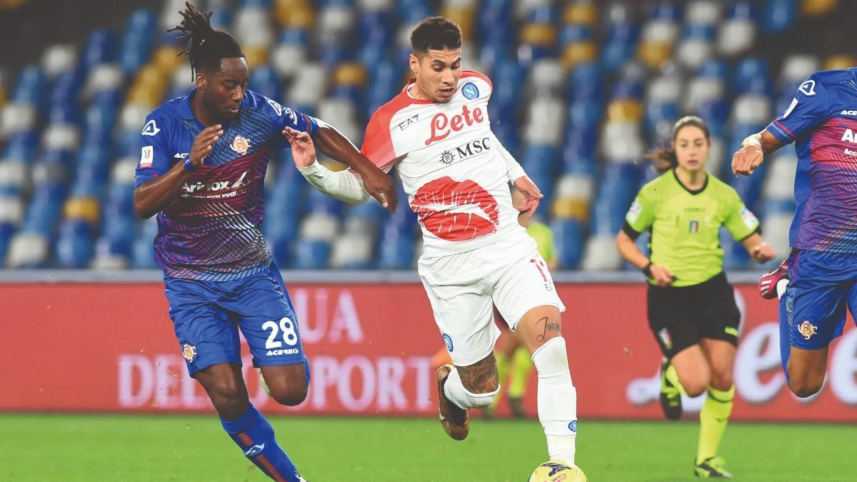 El Nápoles, con la camiseta del beso