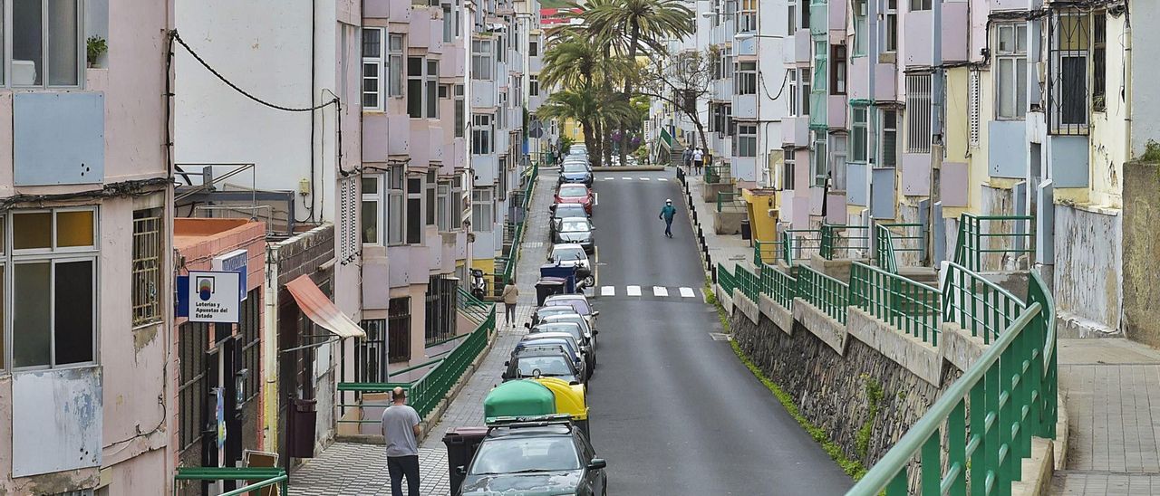 Panorámica de una calle del barrio de Las Rehoyas, en Las Palmas de Gran Canaria. | | ANDRÉS CRUZ