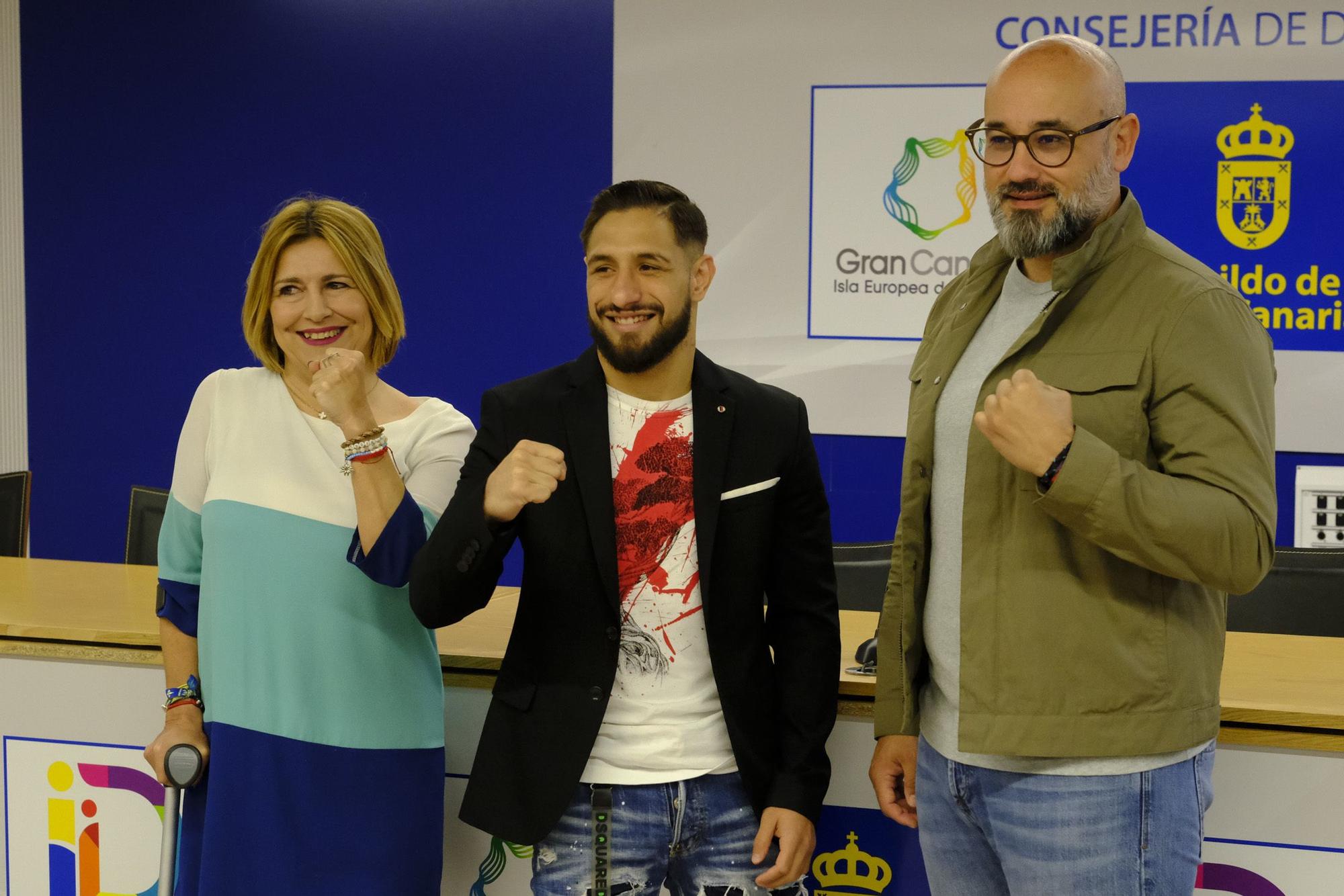 Samuel Carmona compareció ante los medios a una semana de su combate en el Humo Arena de Tashkent, en Uzbekistán, frente al uzbeko Hasanboy Dusmatov, medallista de oro del peso Minimosca en los Juegos Olímpicos de Río 2016 y número 2 del ranking mundial del peso Mínimo de la AMB (6-0, 5 KOs).