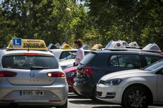 Vuelven los exámenes de conducir: mascarilla, guantes y un alumno por coche