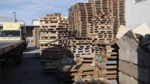 Els palets dupliquen el seu preu i disparen els costos en agroalimentació i indústria