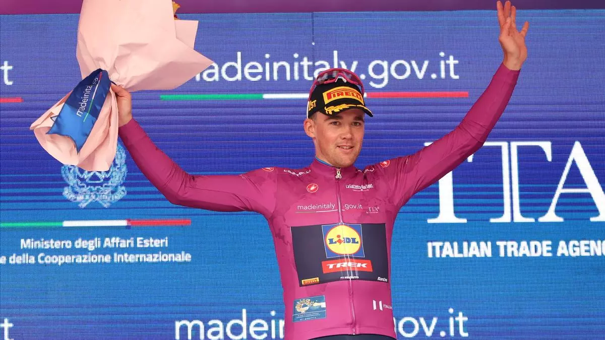 As赤 queda la clasificaci車n del Giro tras la etapa 3