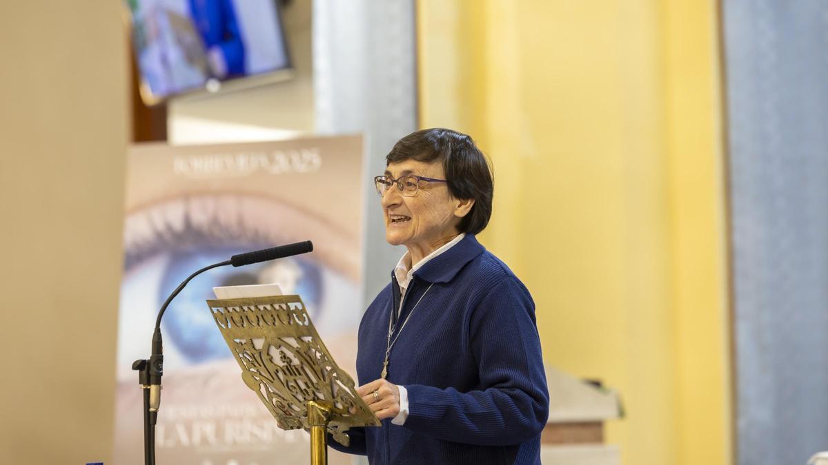 La iglesia de la Inmaculada acogió el pregón de las fiestas patronales de Torrevieja de la mano de la hermana María Teresa Garcia Rodríguez