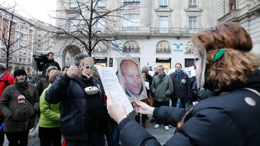 El foro Público 100% reúne a 150 personas