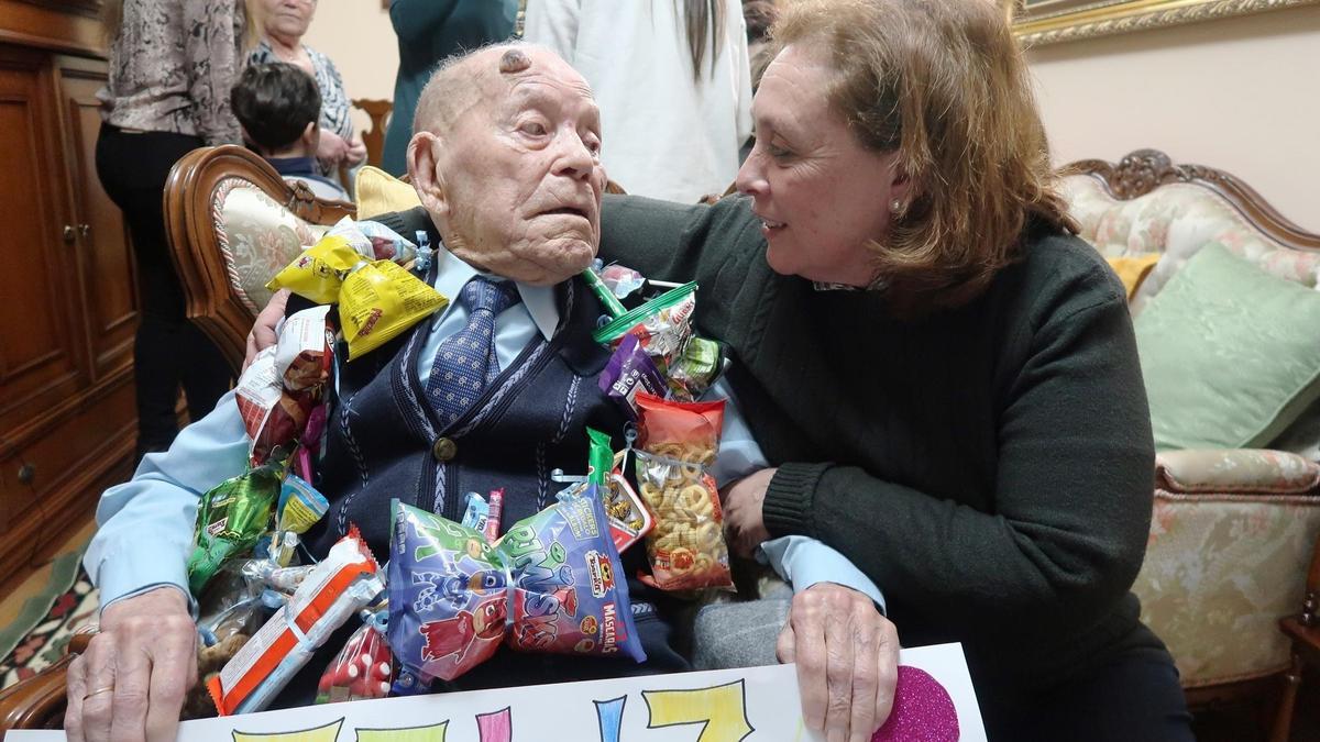 Saturnino de la Fuente bei seinem 110. Geburtstag vor knapp drei Jahren.