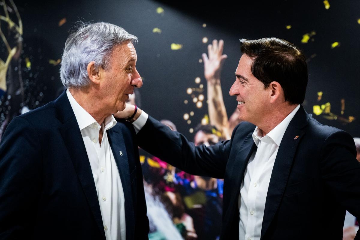 El técnico del Barça saludó efusivamente al del Bayern, Svetislav Pesic, que fue homenajeado en el Palau
